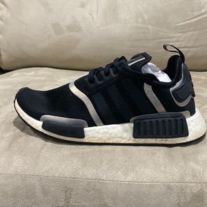 Adidas Women’s shoes NMD R1 Black 8.5